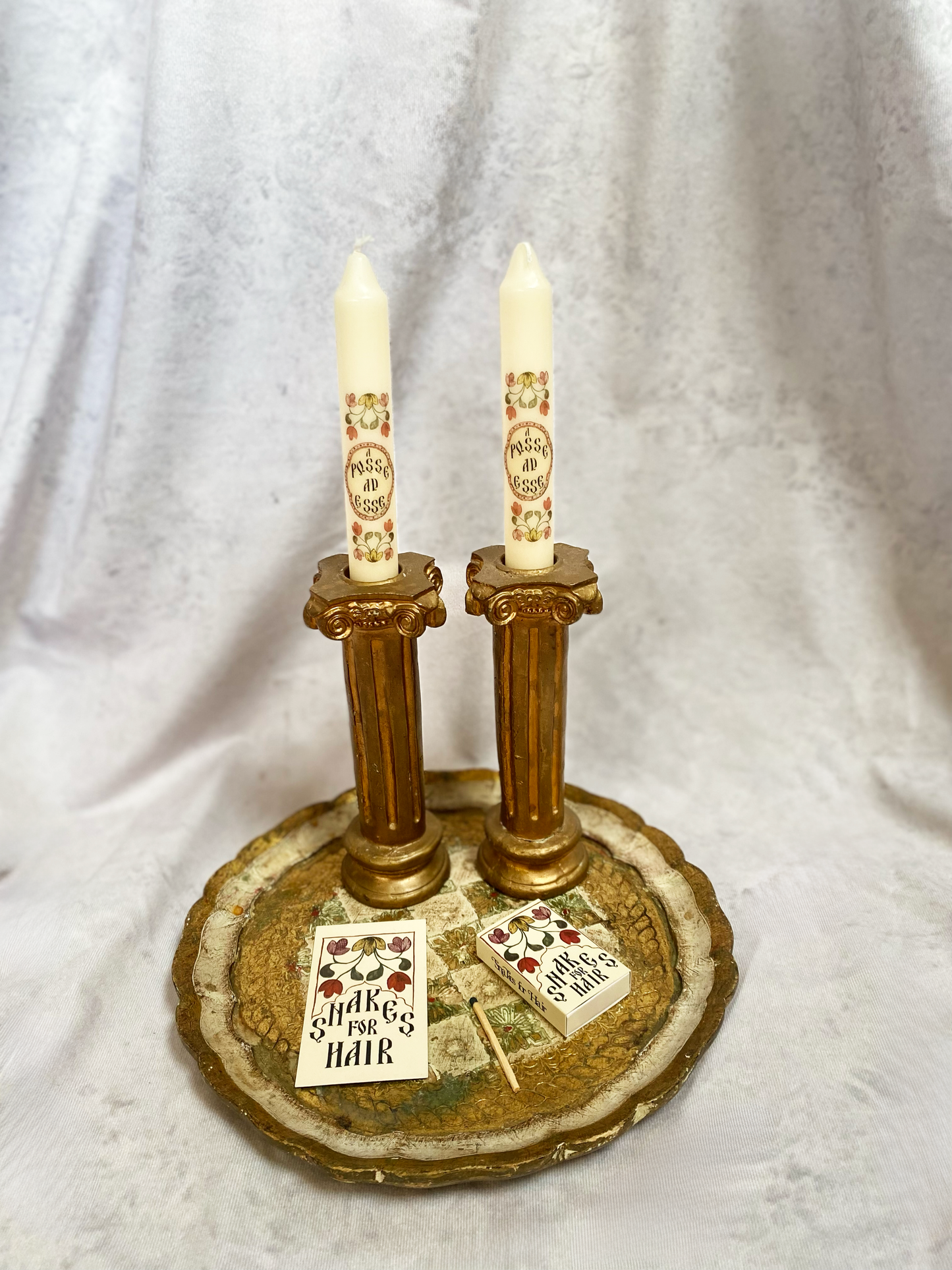 ARABIAN WOODS MATCHBOX + CANDLES SET