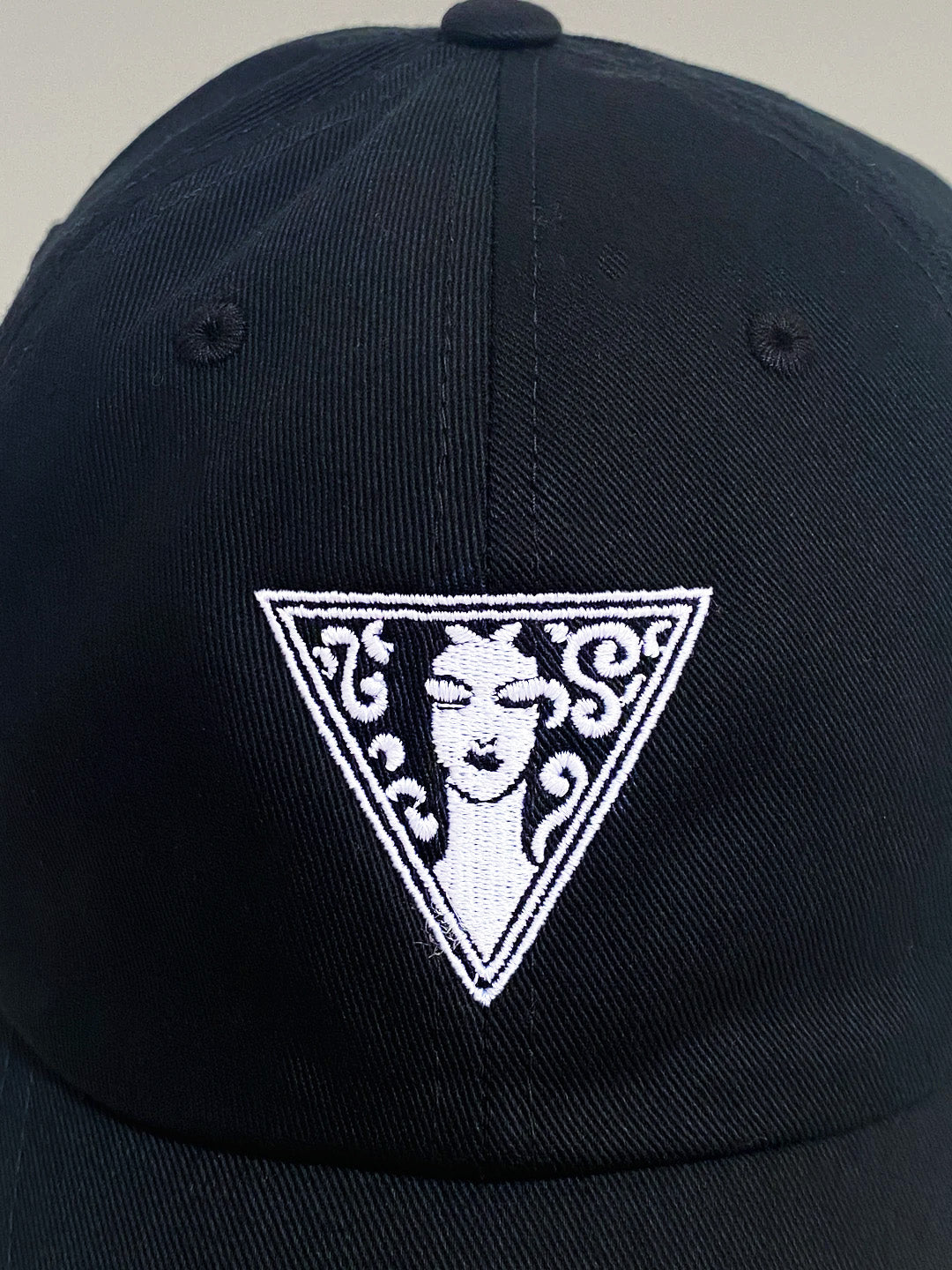 MEDUSA LOGO HAT